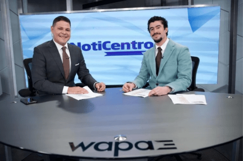 Bad Bunny fue invitado a presentar un noticiero de Puerto Rico