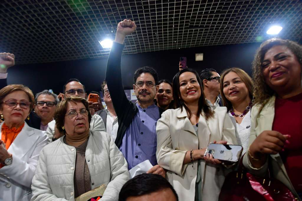 El Pacto Histórico inscribió sus listas al Congreso con Iván Cepeda como su carta presidencial para la consulta del Frente Amplio