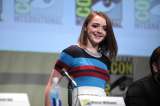 Maise Williams, de Game of Thrones, fue vista en reconocido bar de Bogotá