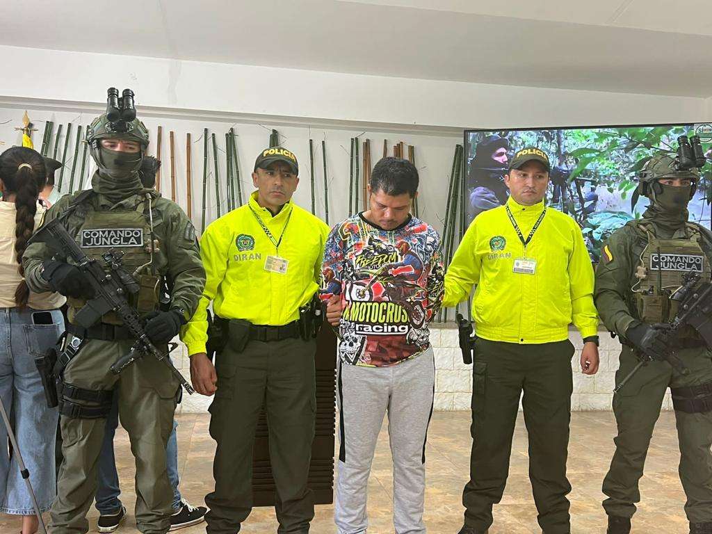 Alias Vallenato tiene siete órdenes de captura en su contra. Estuvo implicado en el atentado contra el gobernador del Meta en octubre de 2022.