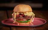 ¿Cómo hacer carne de hamburguesa sin pan rallado?