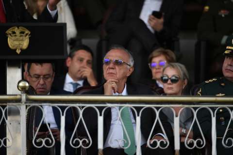 Las FF.MM deben estar involucradas en todo el proceso de paz: Mindefensa