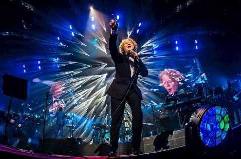 Simply Red lanzará el disco "Blue Eyed Soul" en noviembre