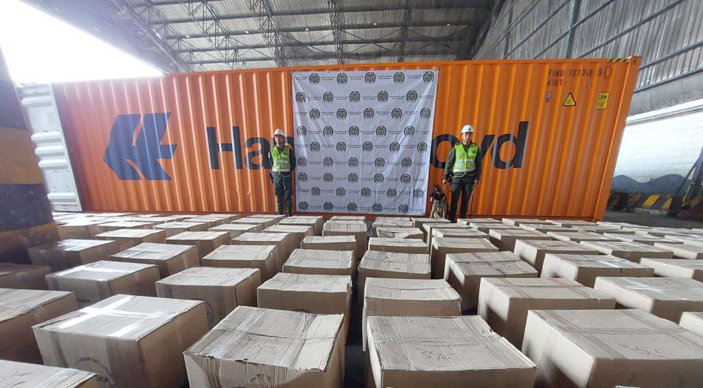 Más de 700 kilos de cocaína incautados en Buenaventura serían exportados a Bélgica en bolsas de pimentón molido.