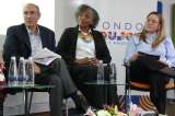 Incluso con igual edad o nivel de estudio, persiste la brecha de género laboral