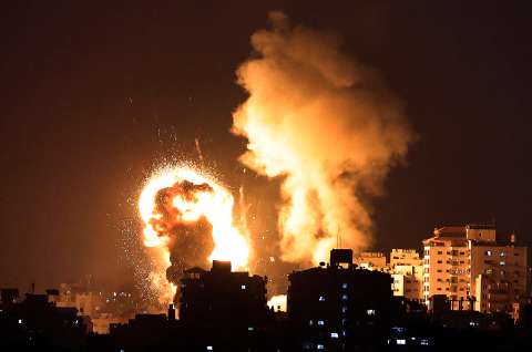 Al menos 20 muertos y 300 heridos dejan nuevas agresiones entre palestinos e israelíes