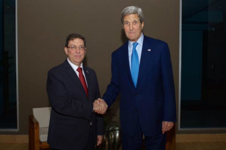 Cuba y Estados Unidos sellan su reconciliación en Panamá