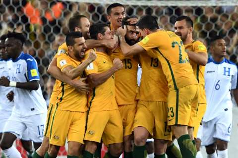 Australia clasifica al Mundial tras ganar a Honduras en repechaje 3-1
