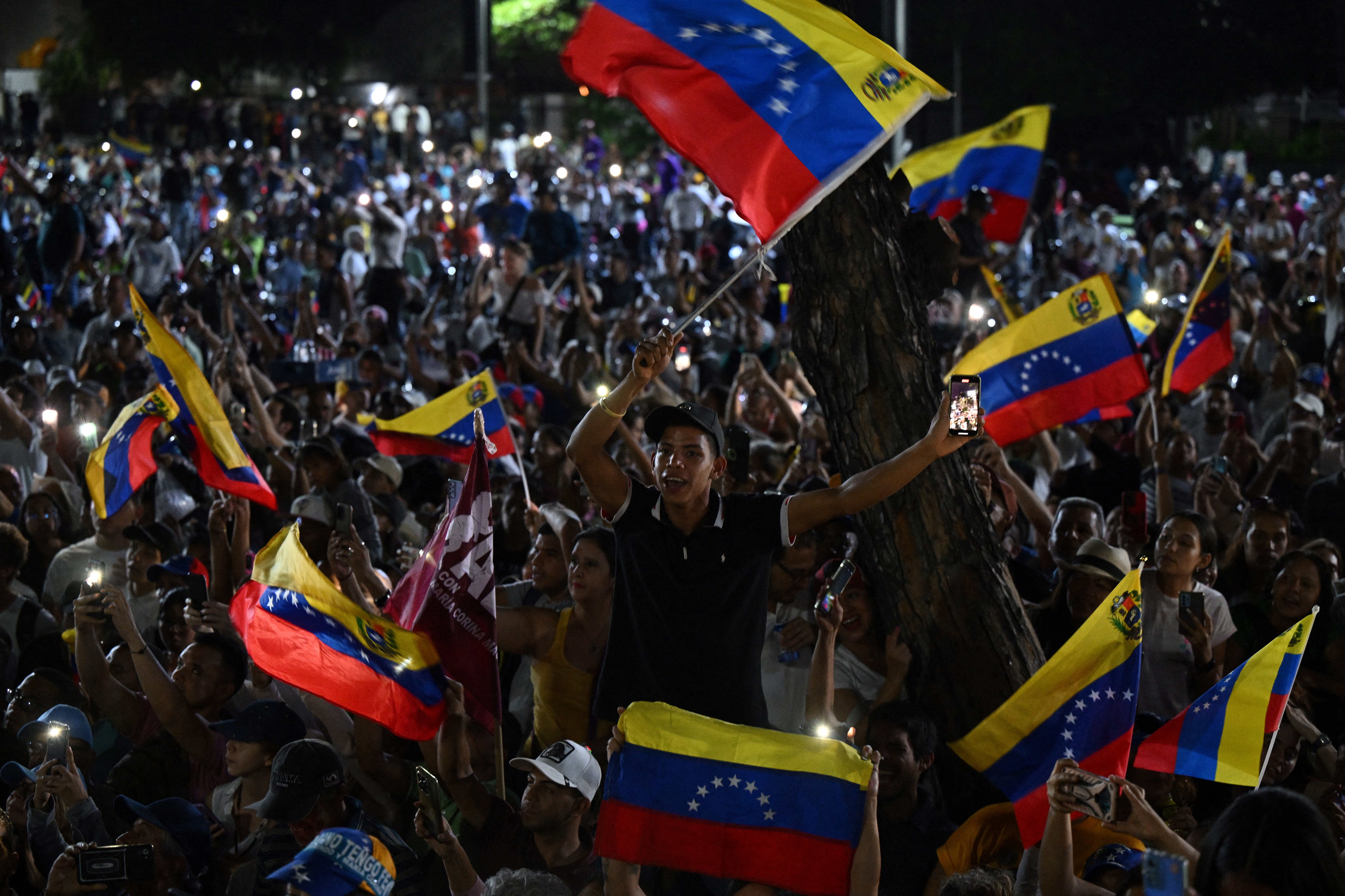Maduro o Edmundo González