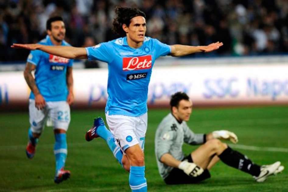Edinson Cavani delantero uruguayo del Nápoles de Italia. Foto: EFE