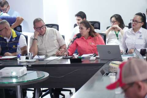 “Solos es muy difícil”: Gobernadora del Meta habló sobre la crisis invernal