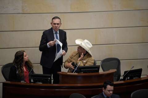 Congresistas denunciarán ante la CIDH ataques por hundimiento de la reforma laboral