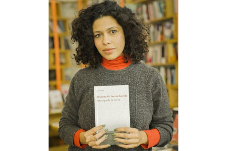 Escribir desde el exilio: una conversación con Arianna de Sousa-García