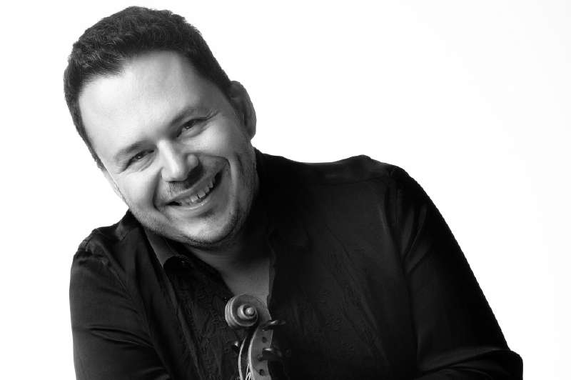 Juan Carlos Higuita se ha caracterizado por su apuesta por la música de nuevos creadores de Colombia y Latinoamérica. / Archivo particular