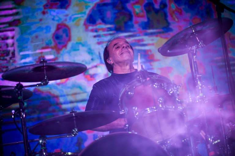 Álvaro Pintos, baterista del Cuarteto de Nos, también conocido como “Alvin”, anoche durante el Concierto del Cuarteto de Nos.