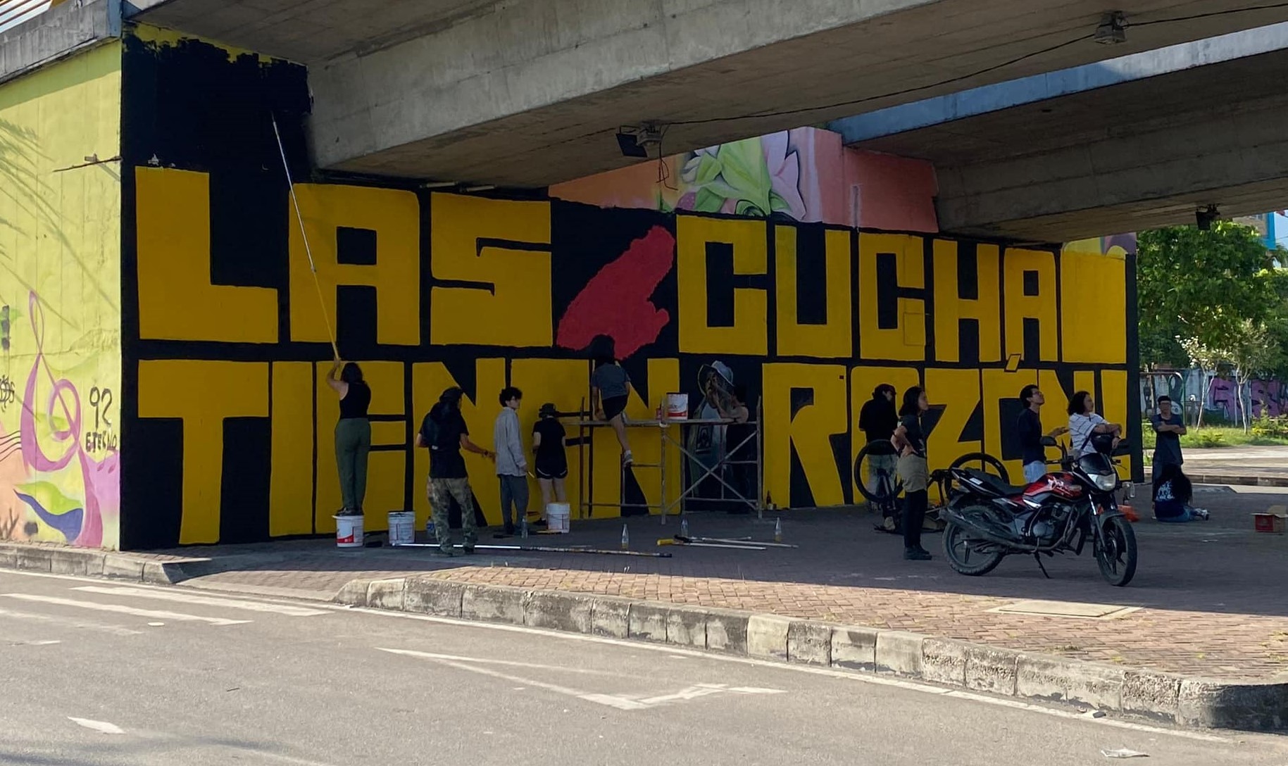 Mural de "Las cuchas tienen razón" en Ibagué