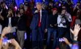 “De un viejo a otro: la edad es solo un número”: Biden a Trump por su cumpleaños