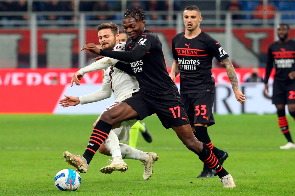Milan recibía al Torino por Serie A en San Siro.