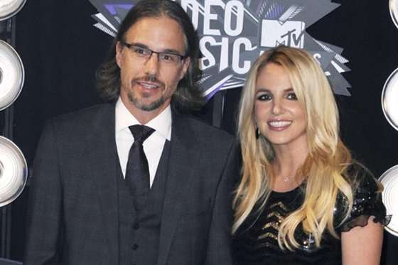La cantante estadounidense Britney Spears posa junto a su exnovio Jason Trawick/ EFE