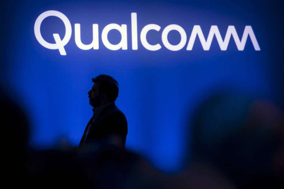 El crecimiento de Qualcomm se ha estancado en medio de la desaceleración del mercado de teléfonos inteligentes, el aumento de la competencia y las batallas legales que amenazan su negocio de licencias de tecnología. / Bloomberg