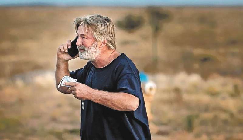 ¿Alec Baldwin se retira de la actuación luego del mortal accidente?