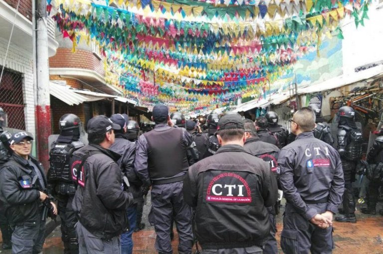 Operativo de la Policía, CTI, Ejército y Distrito en el sector del Bronx