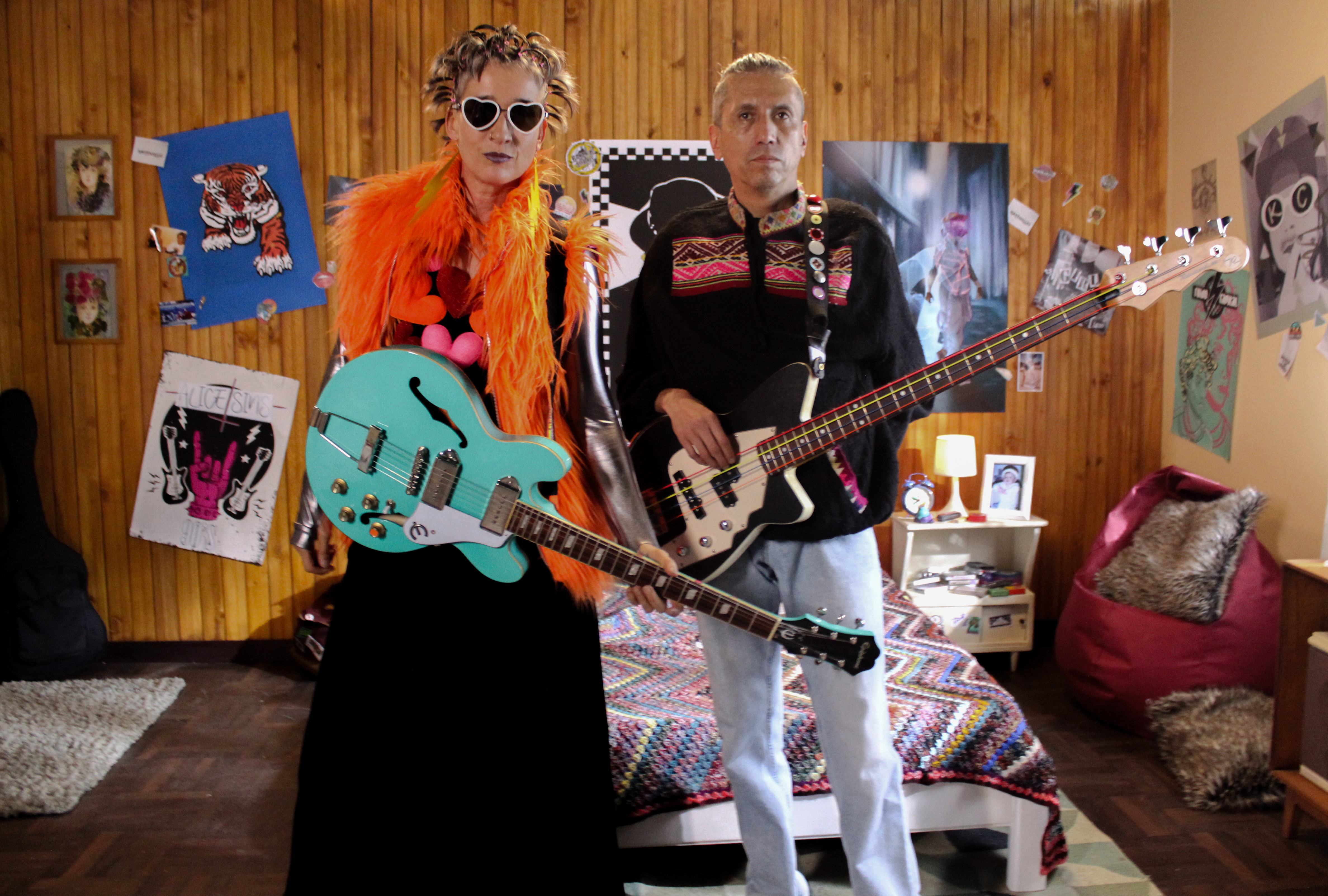 aulina Rubio, Aleks Syntek, Information Society, Grupo Niche, Aterciopelados, Los Toreros Muertos y C & C Music Factory son algunos de los grandes artistas que hacen parte de este line-up.
