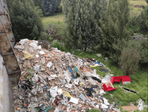 Hallan más de 250 toneladas de escombros en humedal Tingua Azul en Bogotá