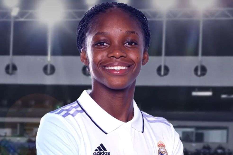 La joven promesa del fútbol femenino de Colombia ya posa con los colores de Real Madrid.