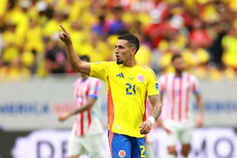 ¿Por qué no juega Daniel Muñoz hoy con la selección de Colombia?