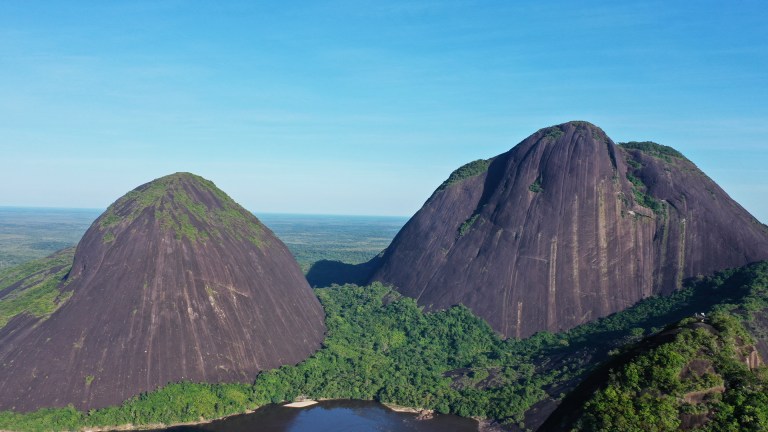 Los cerros de Mavicure, una joya rodeada de minería