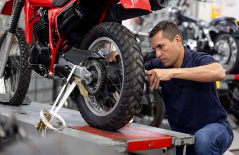 ¿Va a modificar su moto? Estas alteraciones pueden invalidar la garantía