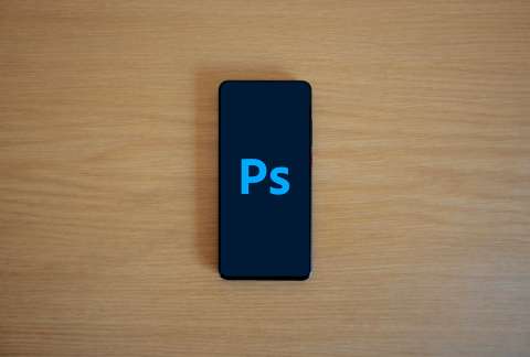 Photoshop ahora es gratis en Android: cómo descargar y usar la app oficial