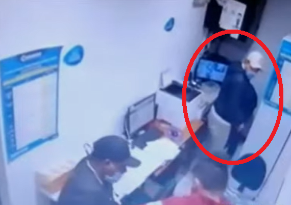 Las autoridades tratan de confirmar si estos hombres, que cometieron un hurto en la misma zona de Galerías, estarían relacionados con la muerte de la comunicadora.