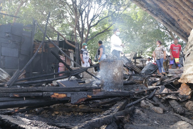 El rostro de las víctimas del incendio en el barrio Nuevo Milenio de Montería