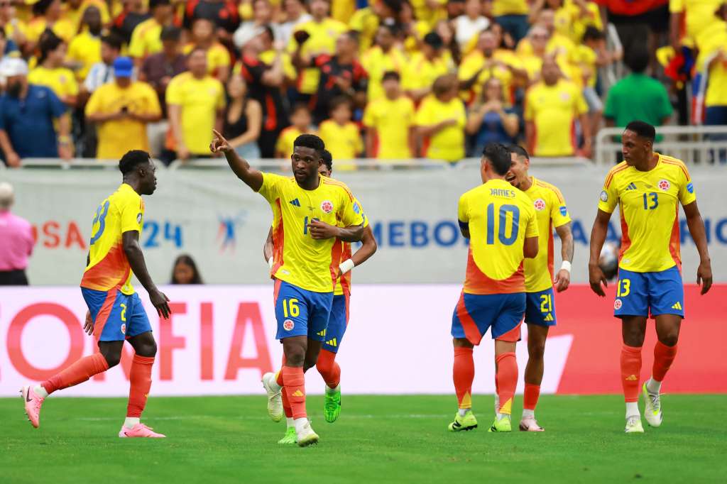 Jefferson Lerma de Colombia celebra luego de anotar el segundo gol del equipo durante el partido del Grupo D de la CONMEBOL Copa América 2024 entre Colombia y Paraguay en el Estadio NRG el 24 de junio de 2024 en Houston, Texas. Héctor Vivas/Getty