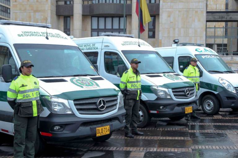 Entregan 100 policías para reforzar la seguridad en el centro histórico de Bogotá