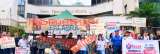 Trabajadores de la Fundación CECEP, que será liquidada, se manifestaron en Bogotá