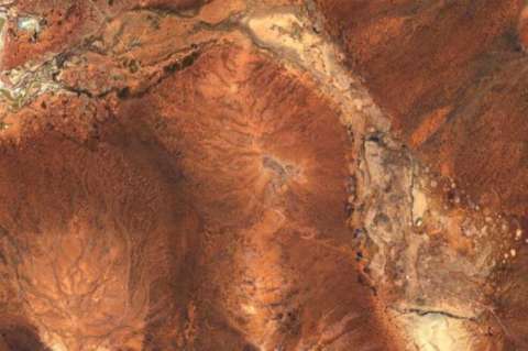 Descubren en Australia el impacto más antiguo de un asteroide en la Tierra