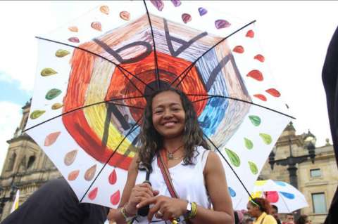 Discriminación, desigualdad y violencia, las dificultades que enfrentan lideresas en Colombia