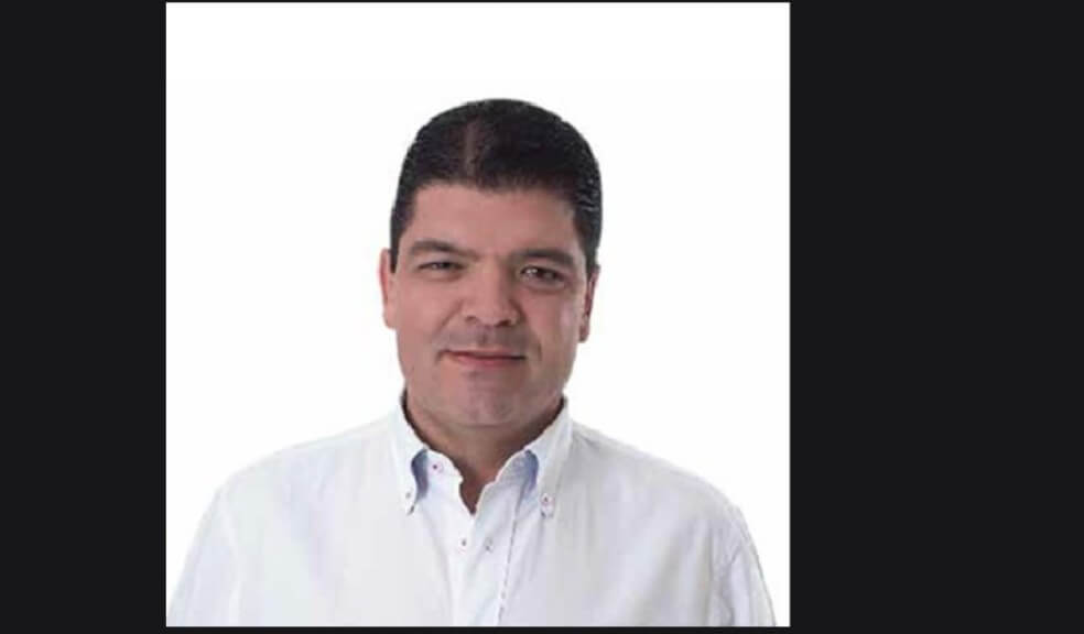Según comunicó su familia, Juan Diego Gómez, senador del Partido Conservador, será dado de alta y llevado a su casa para continuar con su recuperación. / Tomado de su cuenta oficial de Twitter.