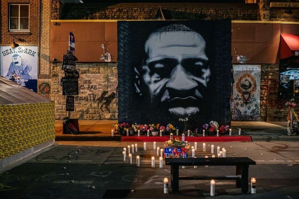 La comunidad de Minneapolis continúa con sus manifestaciones antes de las declaraciones de apertura en el juicio por la muerte de George Floyd.