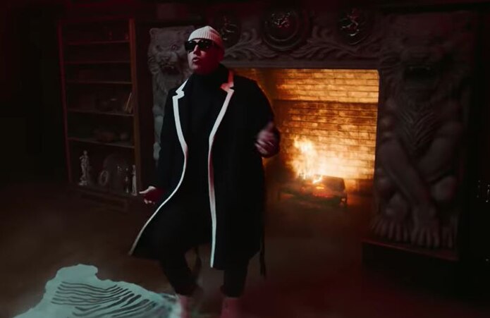 Cosculluela es un artista puertorriqueño de reguetón.