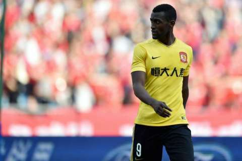 Guangzhou habría rescindido el contrato de Jackson Martínez
