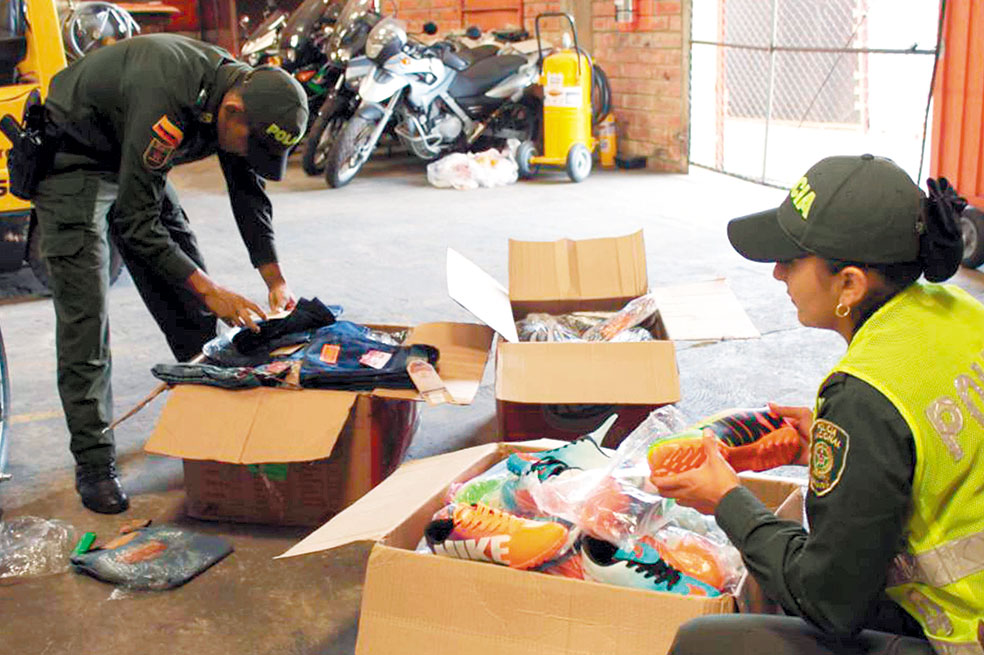 Las autoridades colombianas calculan que el contrabando mueve en el país unos US$16.000 millones anualmente. / “La Prensa”
