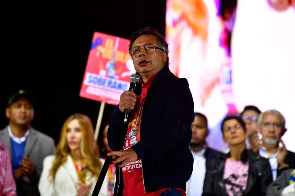 Durante sus declaraciones de la cancelación de su visa y el llamado a la constituyente, acto realizado en la Plaza de Bolívar