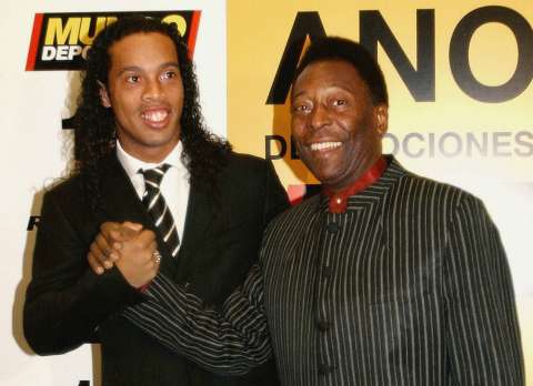 Pelé: "Es imposible amar el fútbol y no ser fan de Ronaldinho"