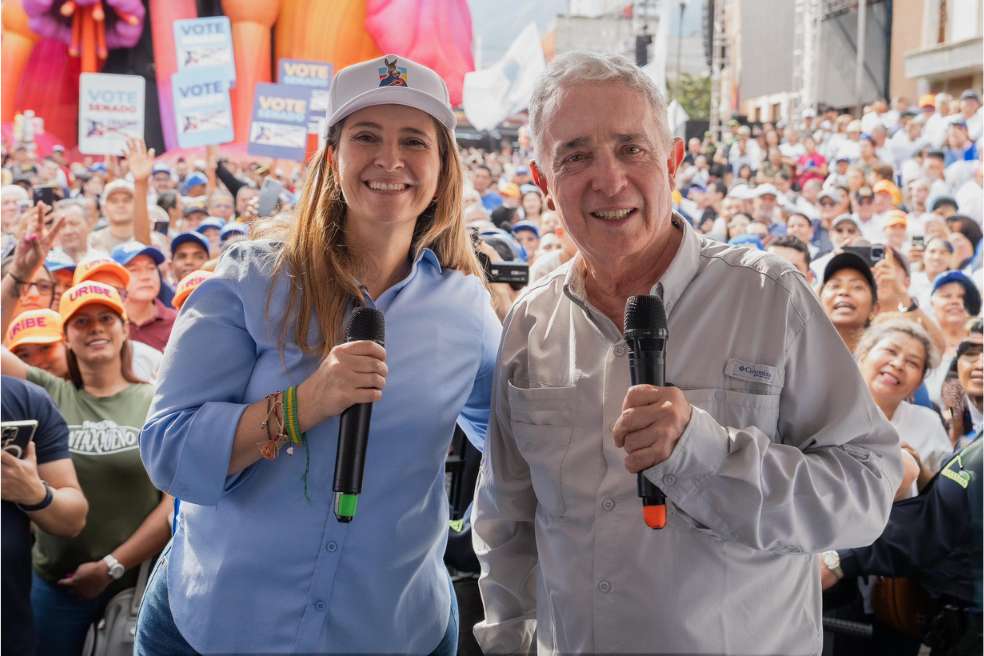La senadora Paloma Valencia y el expresidente Álvaro Uribe recorrieron varias zonas este fin de semana promoviendo la campaña del Centro Democrático.