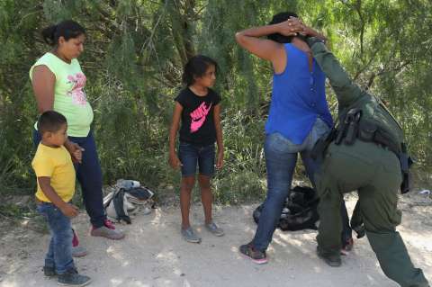 Los riesgos mentales que corren los niños migrantes de Nicaragua, según Unicef