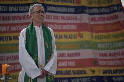 “Espero poder encontrarnos como seres humanos”: Padre De Roux a los hermanos Llano